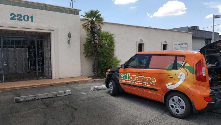 CallOrange Locksmith of Tucson location and vehicle