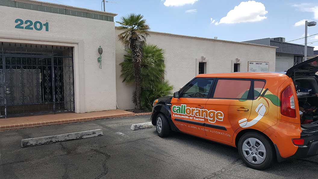 CallOrange Locksmith of Tucson location and vehicle